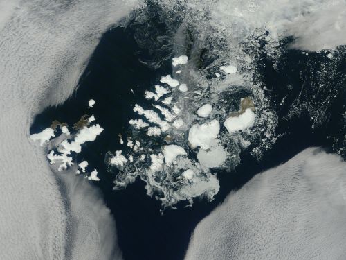 Franz_Josef_Land_14 Aug_2011_NASA_wikipedia