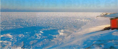 Bear island mid March 2019_concentrated ice surrounded the island as it did in the old days_Meteorological Station photo SVALBARDPOSTEN